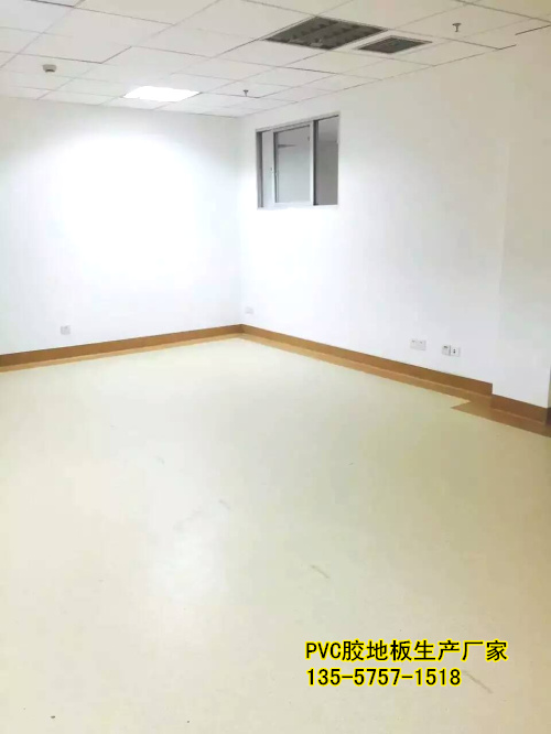 華塑裝飾PVC地板有什么優勢可以供圖書館選擇呢？