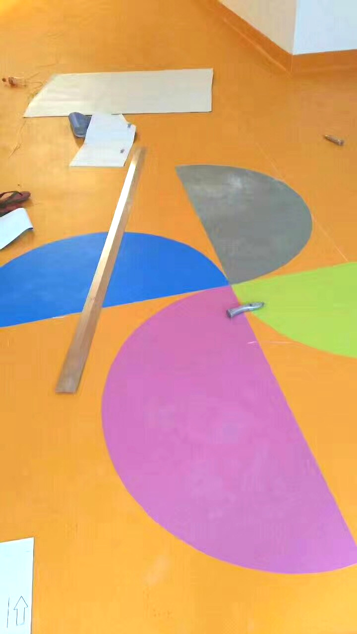 PVC塑膠地板幼兒園地面裝修材料的選擇！
