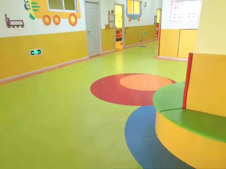 裝修選對(duì)地板也是很關(guān)鍵的！