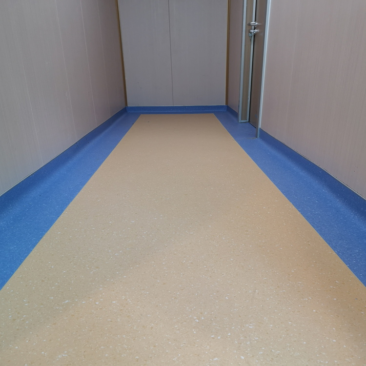 華塑裝飾PVC膠地板告訴你健身場專用地板的優勢