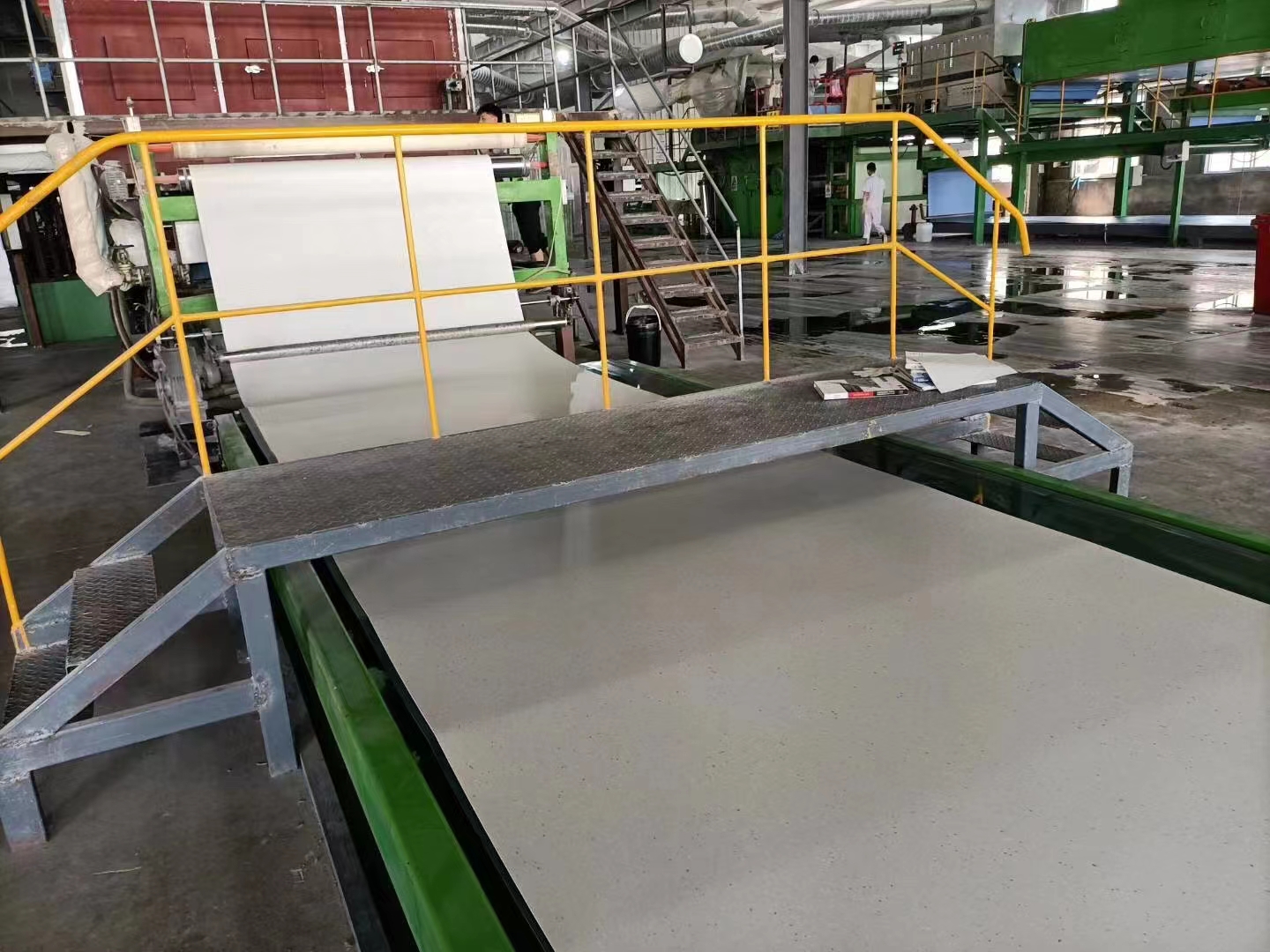 創新進化，同質透心PVC地板膠開啟醫院地面新潮流